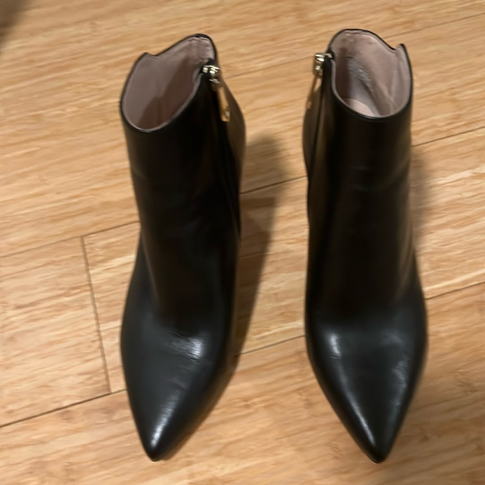 Louise et cie boots 37 or 7 1/2 like new